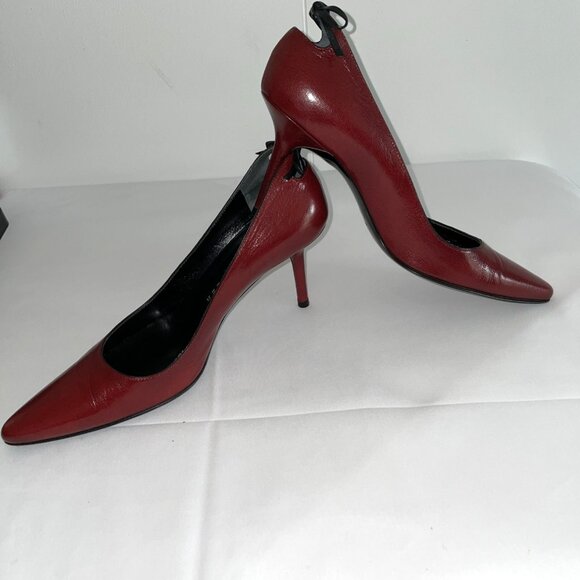 Richard Tyler Cherry Red,  Pointed high Heels, US size 8  made in Italy Bow - Picture 13 of 14